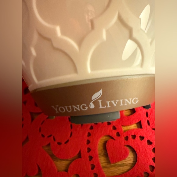 Young Living Desert Mist Essential Oil Ultrasonic Diffuser. Brand New. - Picture 8 of 10